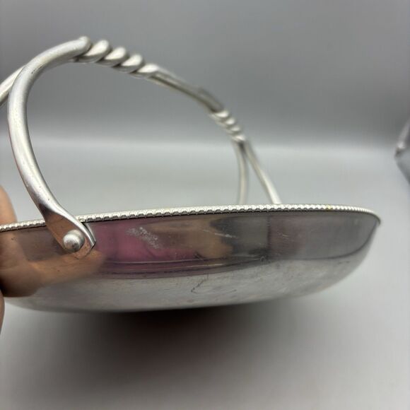 Vintage BW Buenilum Smooth Aluminum Round Metal Tray w/ Twisted handle 9" - Picture 8 of 12